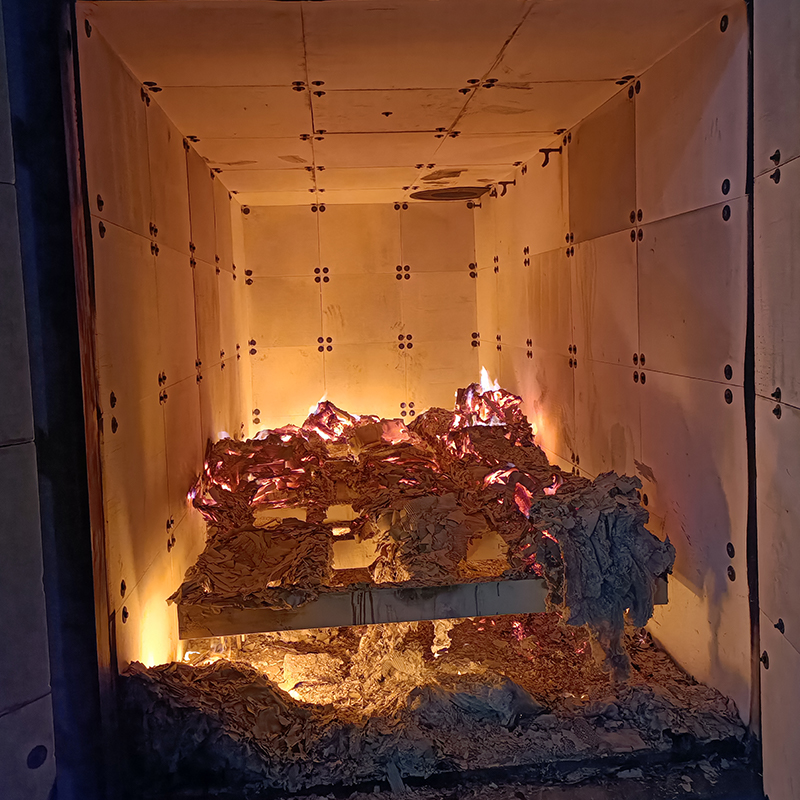 Pyrolysugn & rengöringsbås